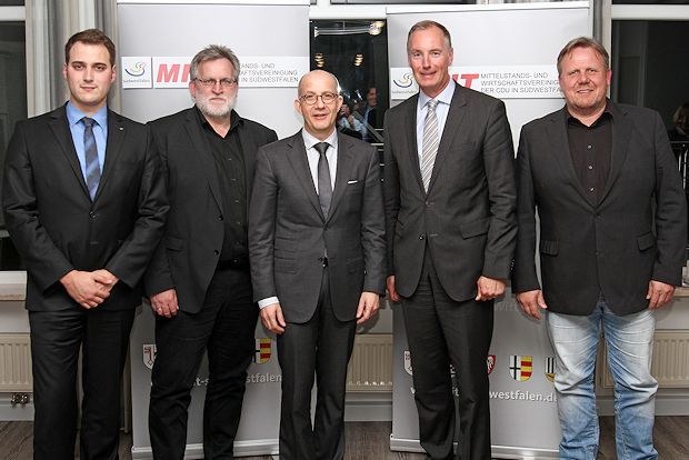 v.l.n.r.: Alessandro Heep, Markus Scherer, Ralf Schwarzkopf (Landesschatzmeister, Referent des Abends), Dr. Matthias Heider und Andreas Dodt
